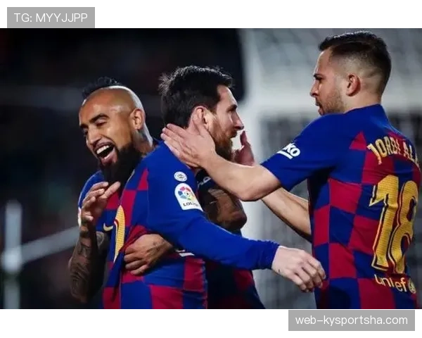 C罗与马拉多纳历史地位差距的关键因素解析