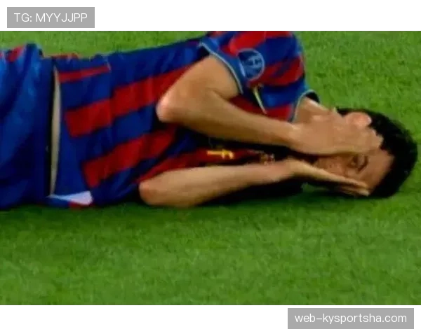 假摔判罚的核心依据：裁判如何识别非接触倒地行为