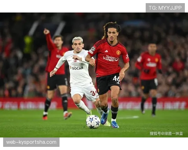 奥纳纳的转型之路：从防守型后腰到B2B中场的数据印证